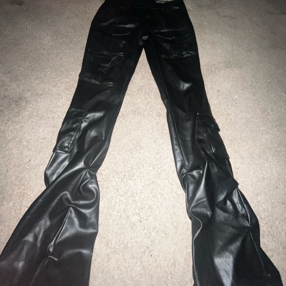 Cleaning out wardrobe - Picture 1 of 1